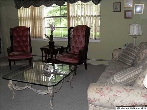 5th image of 491A Dartmoor Ct
