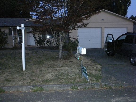 All pictures taken day of purchase.