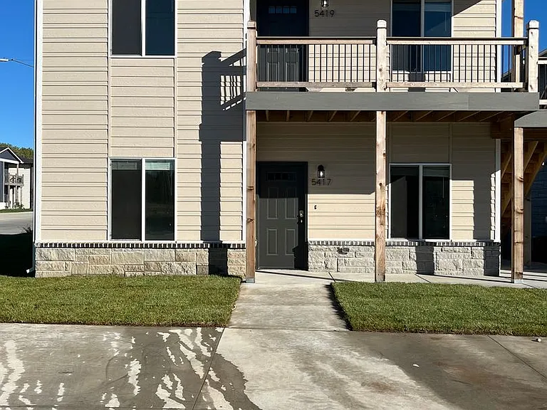 5417-19 N Gray St — Photo 1