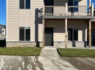 5417-19 N Gray Dr, Wichita, KS 67212