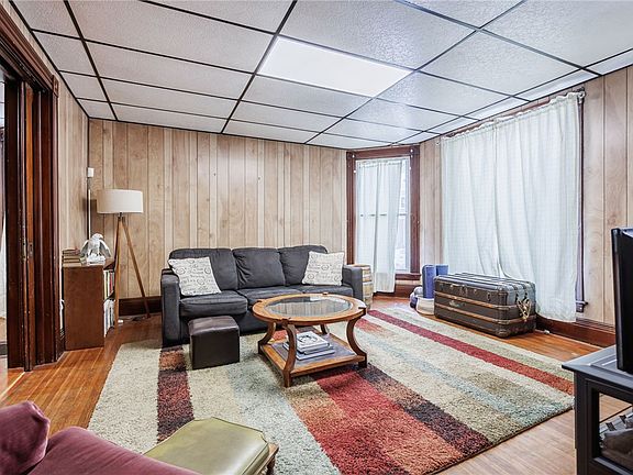 3rd image of 3 Fenwick St