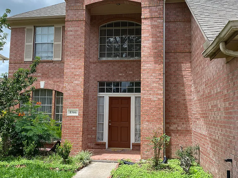 8906 Beawood Dr — Photo 12