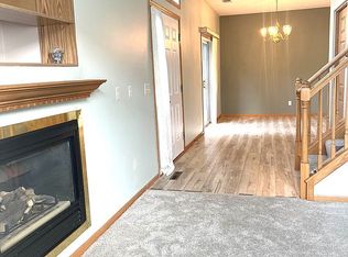 681 Kingfisher Ln, Woodbury, MN 55125