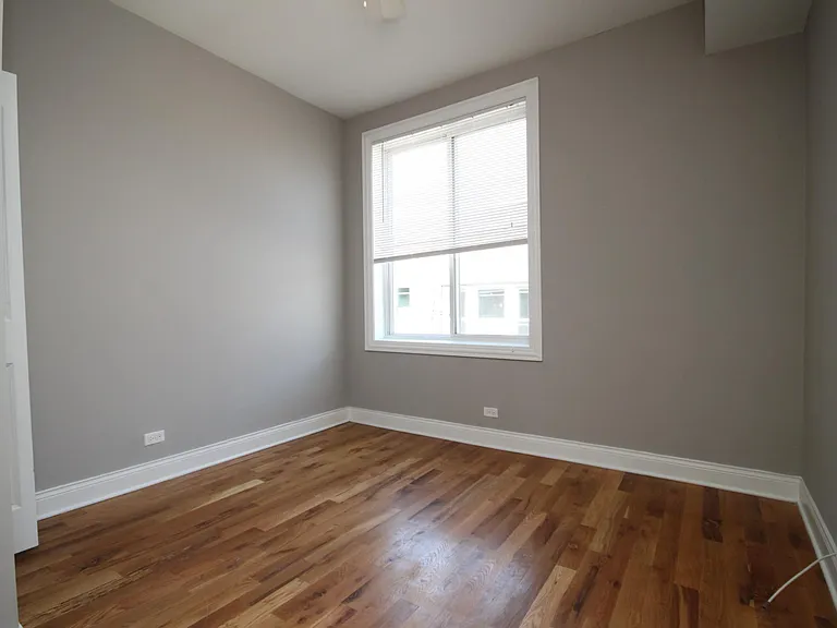 1414 W Montrose Ave #3W — Photo 9