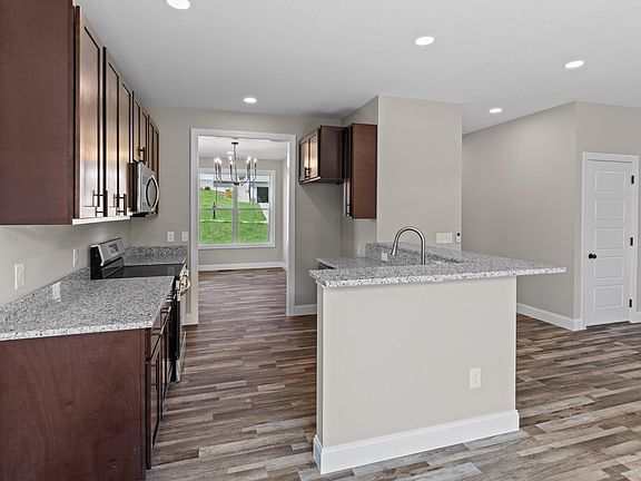 5th image of 3183 Bridgewater Blvd