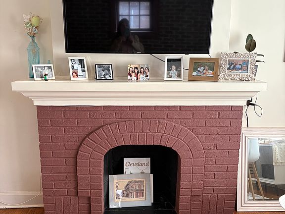 5th image of 14802 Clifton Blvd #8