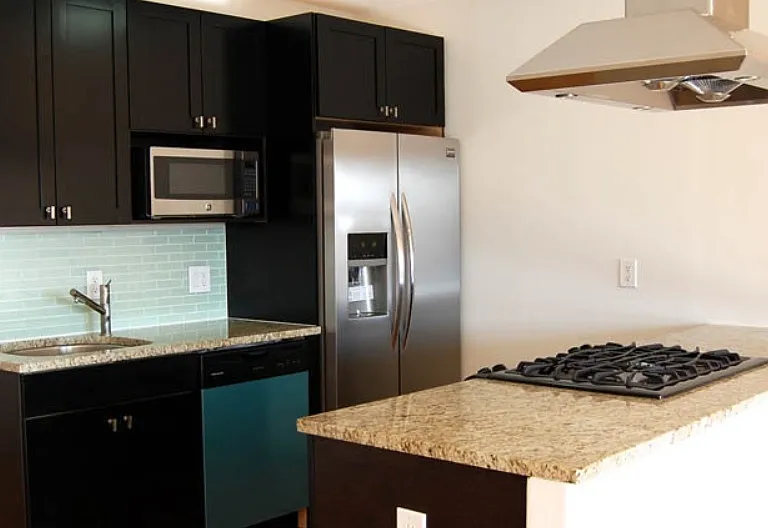 1610 De Kalb Ave #3C — Photo 2