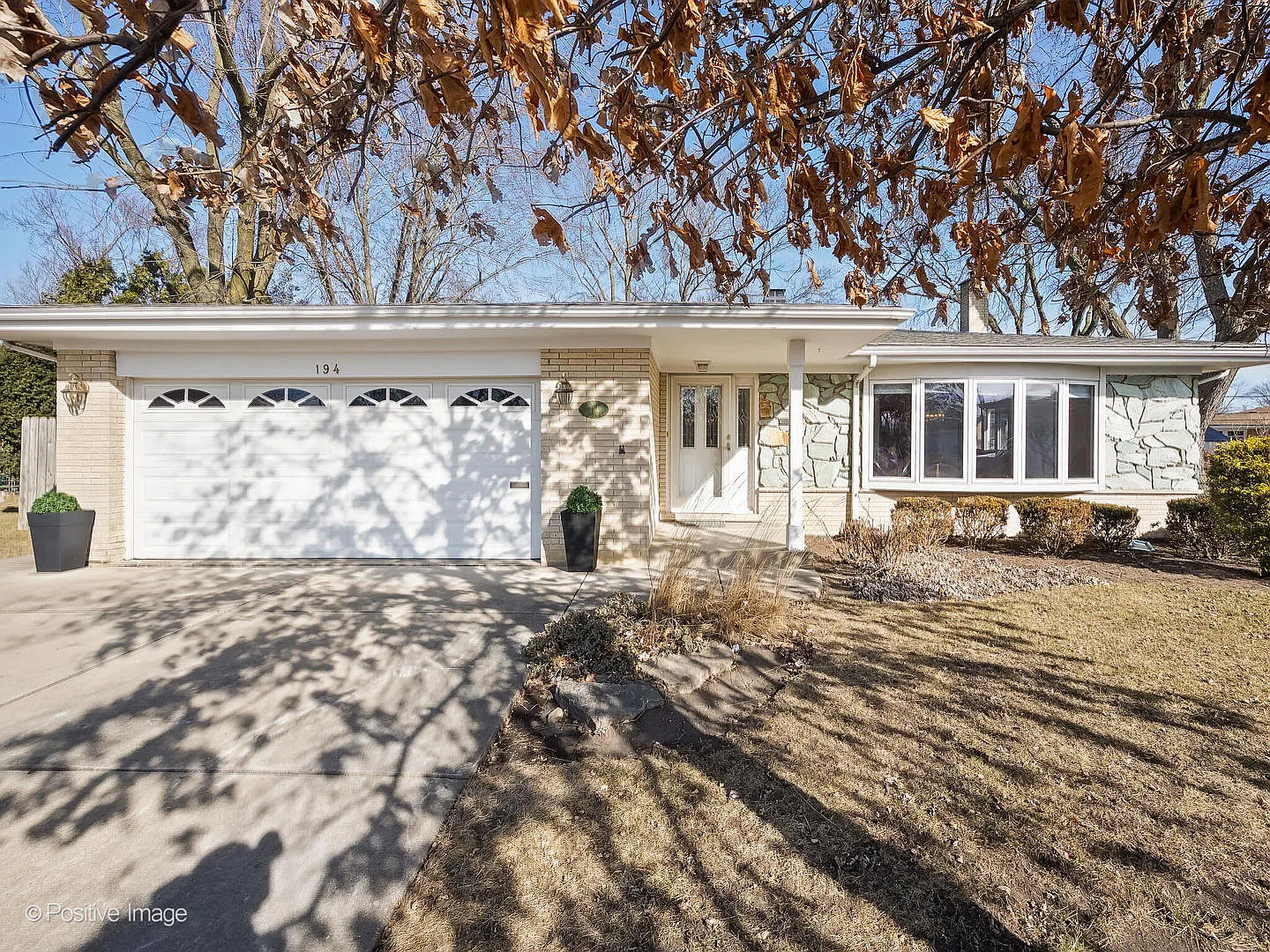 194 Brentwood Dr photo 1