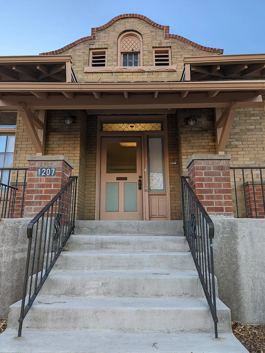 Building Photo - 1207 Court St