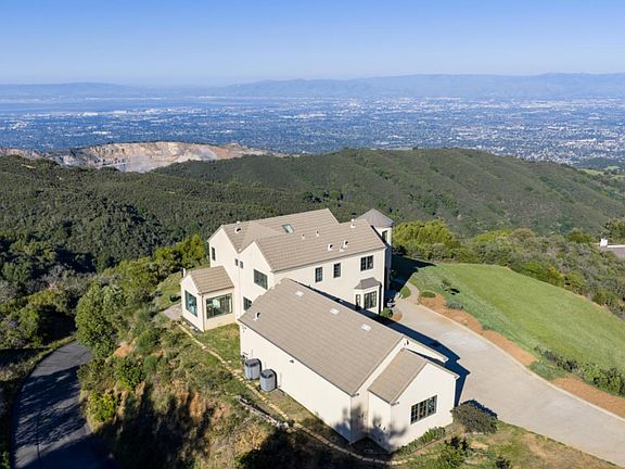 3rd image of 17599 Montebello Rd