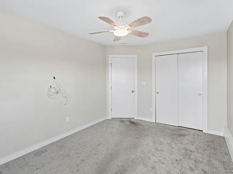 31 Julian Pl #1S — Photo 12
