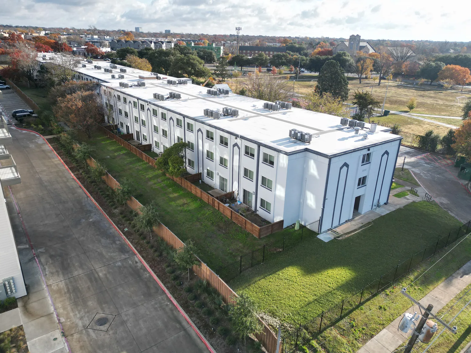 Paradise Gardens 55+ Senior Apartments — Photo 1