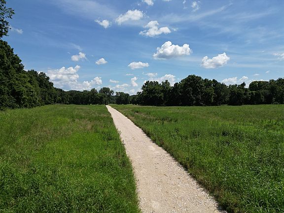 2nd image of 1 Howe Xing