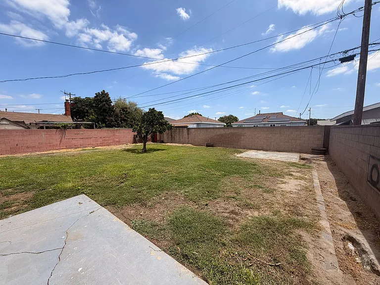 14436 Longworth Ave — Photo 22