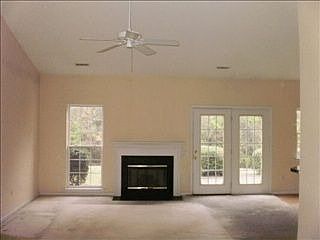 4th image of 31 Glencove Ct