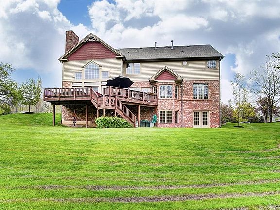 2nd image of 1455 Clear Brook Dr