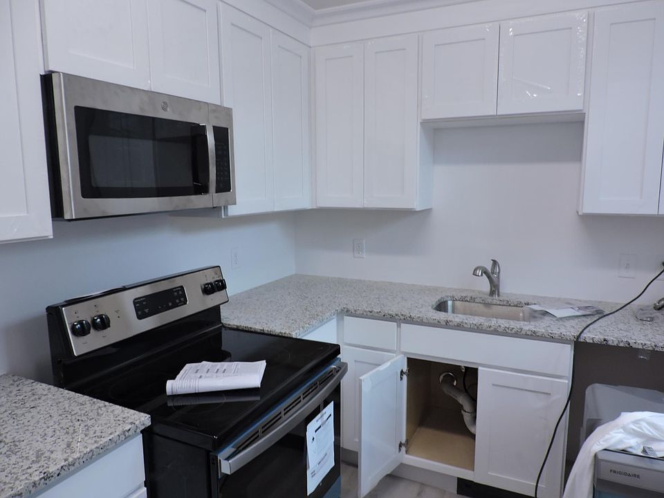1st image of 138 Pearl St #2367