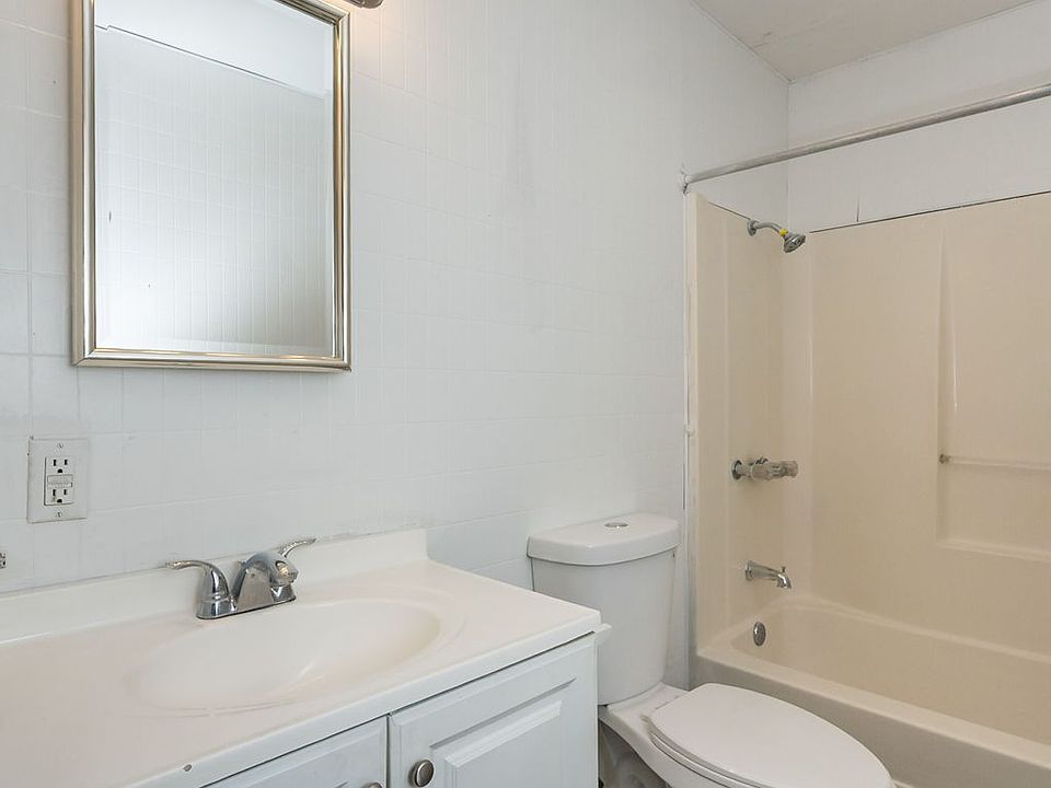 1st image of 3518 E Edgar Ave