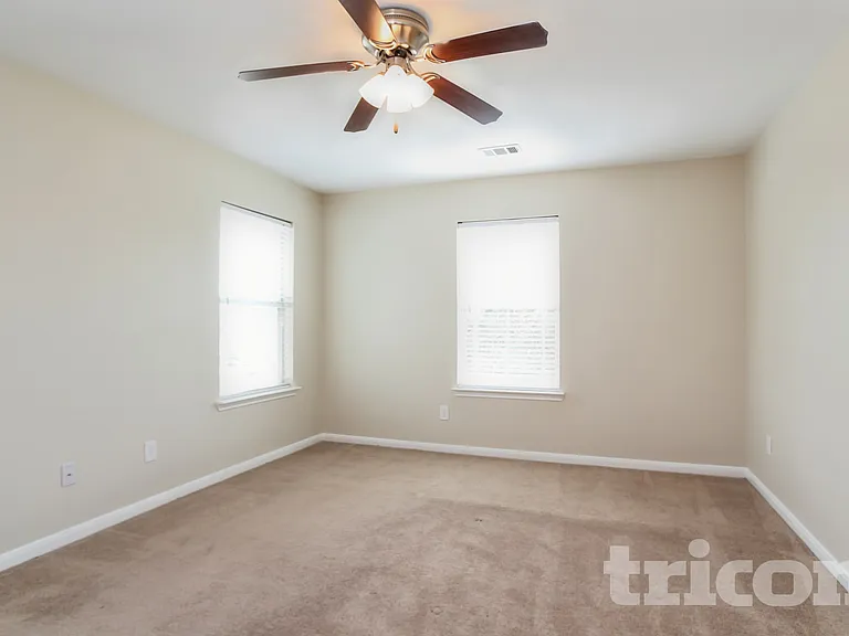 3643 Fuller Bluff Dr — Photo 8