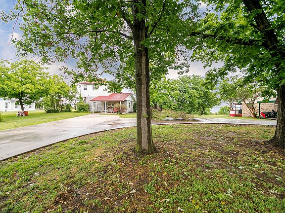 2nd image of 4449 County Road 895