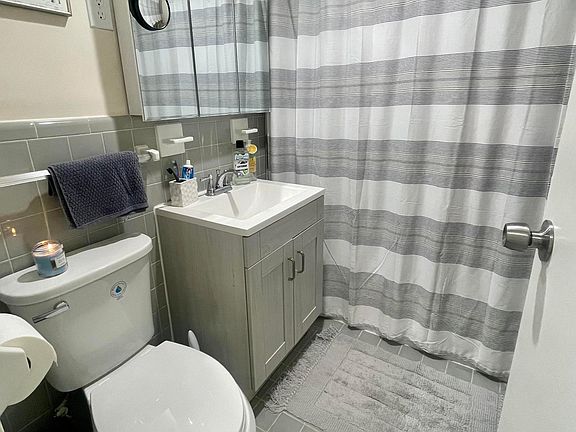 4th image of 10500 Rockville Pike Unit 222