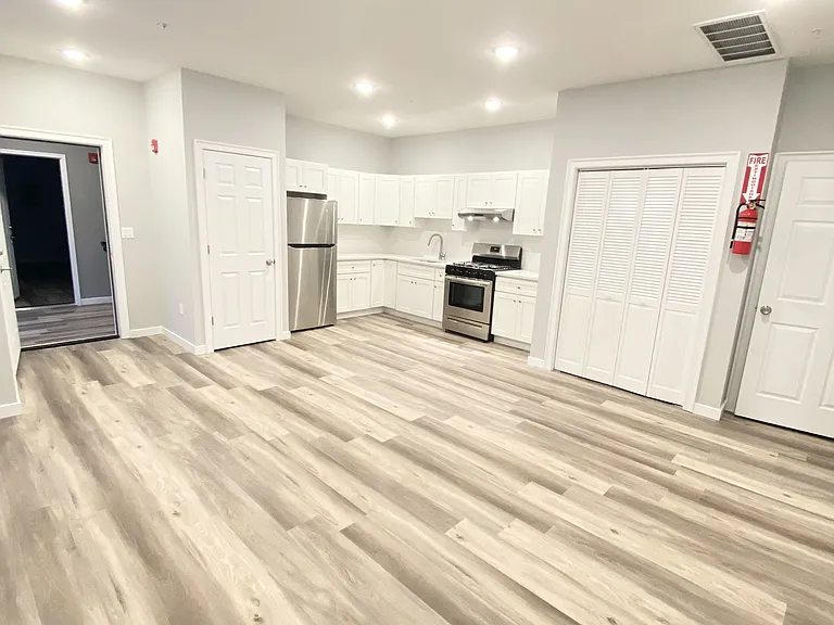 36 Auburn St #4 — Photo 8