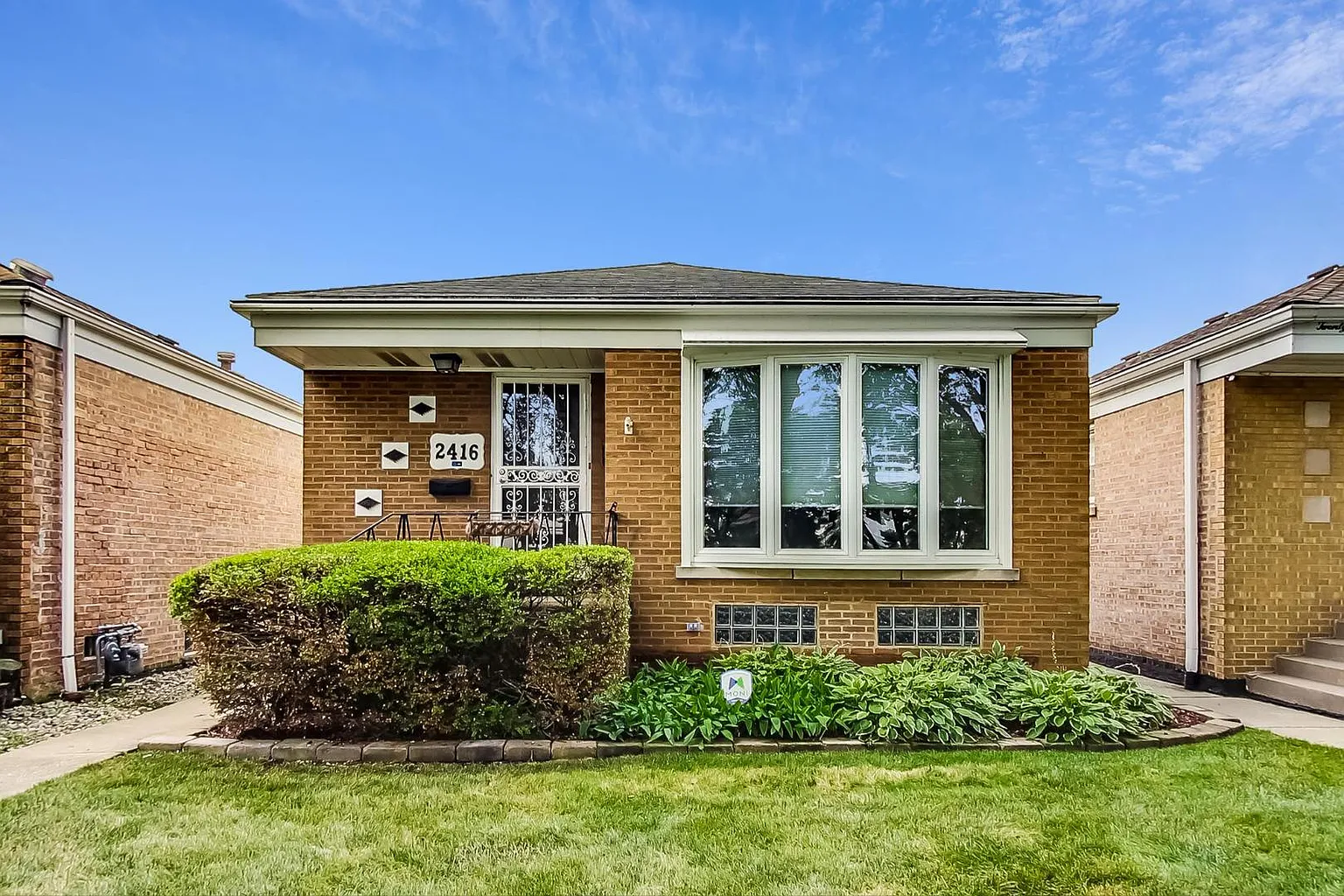2416 Lathrop Ave photo 1