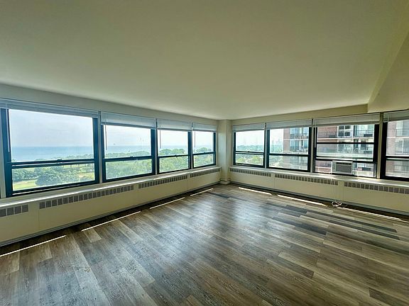 4th image of 4180 N Marine Dr #418-1405