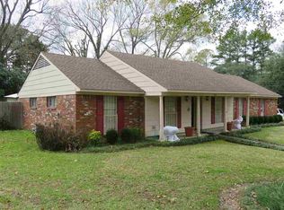 1302 Shady Glen Dr, Clinton, MS 39056