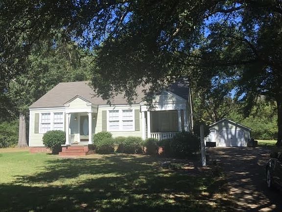 2nd image of 220 W Leavell Woods Dr
