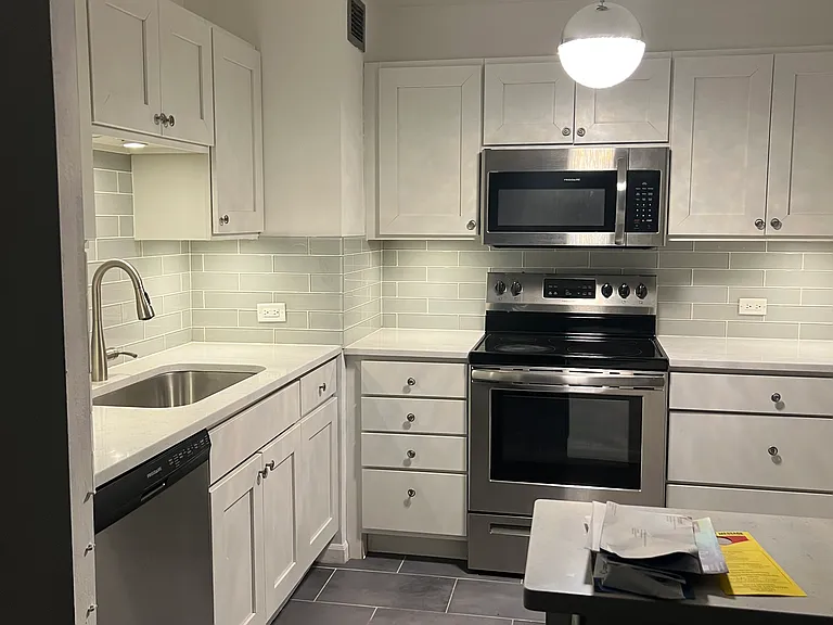 300 N State St #2607 — Photo 1