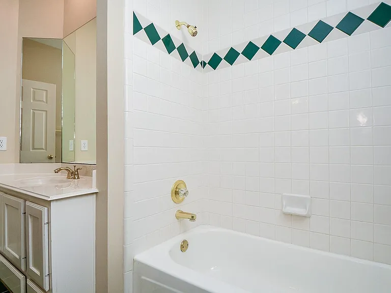 1502 Emerald Springs Ct — Photo 37