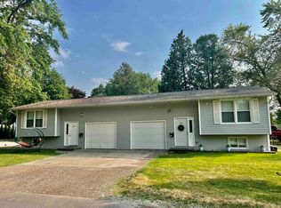905 Emmet St, Green Bay, WI 54303