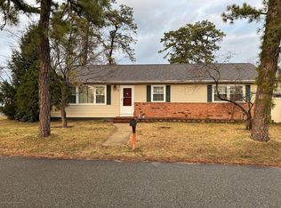 30 Bowline St, Beachwood, NJ 08722