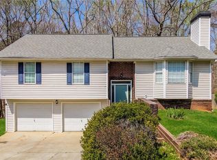 146 Windsong Dr, Social Circle, GA 30025