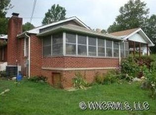 422 Catheys Creek Church Rd, Brevard, NC 28712