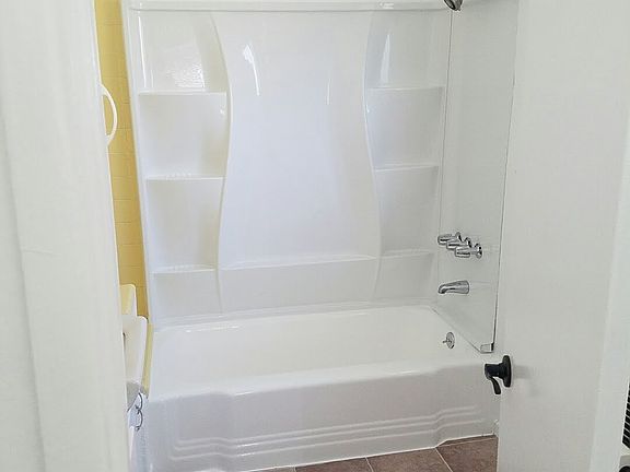 4th image of 4427 Don Tomaso Dr APT 4