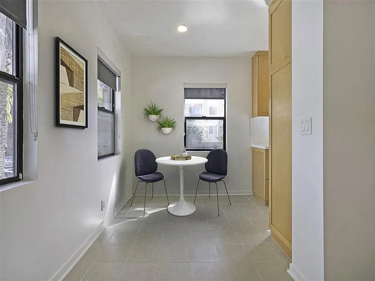 11665 Mayfield Ave — Photo 12