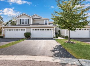 364 N Keswick Cir, Round Lake, IL 60073