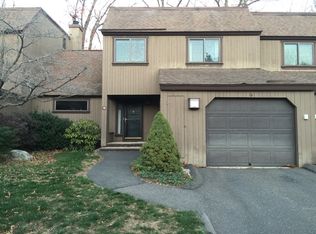 16 Conifer Ln, Avon, CT 06001