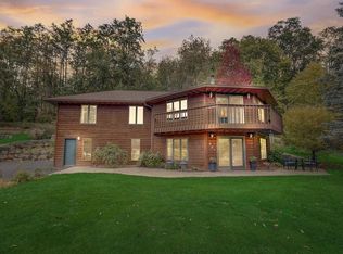 625 Meadowview Ln, Lodi, WI 53555