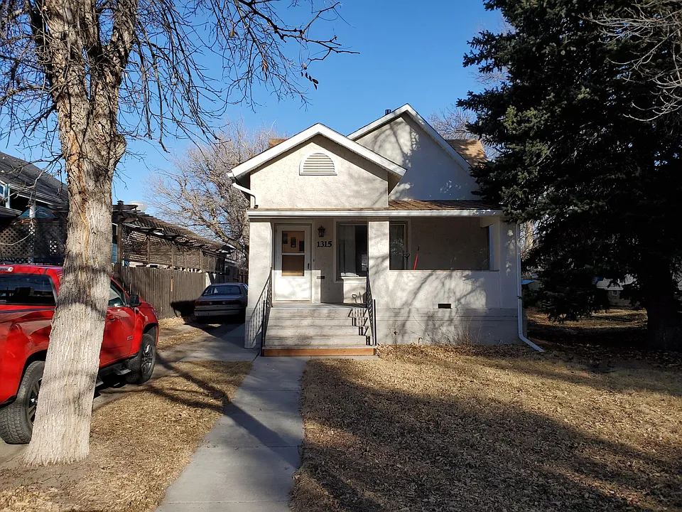 1315 4th Ave N