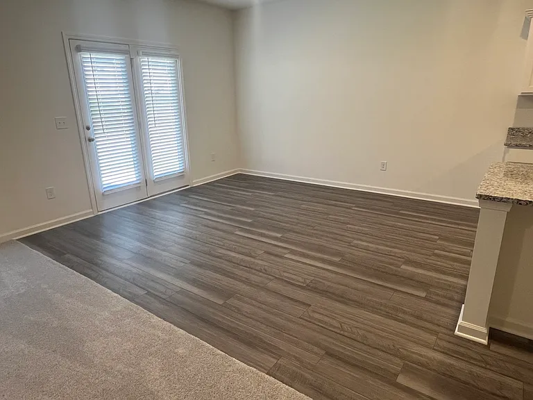 73 Rowlett Pl — Photo 9