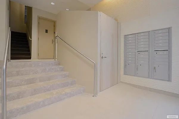 Rented by Charles Coutinho LLC | media 41