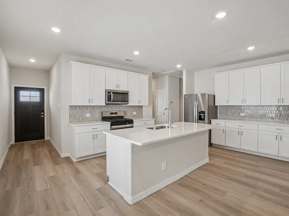 716 Leavenworth Dr, McKinney, TX 75071