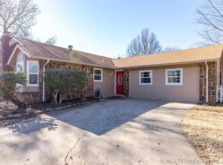 5028 S Ash Ct, Broken Arrow, OK 74011