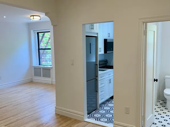209 West 104th Street image 1 of 7