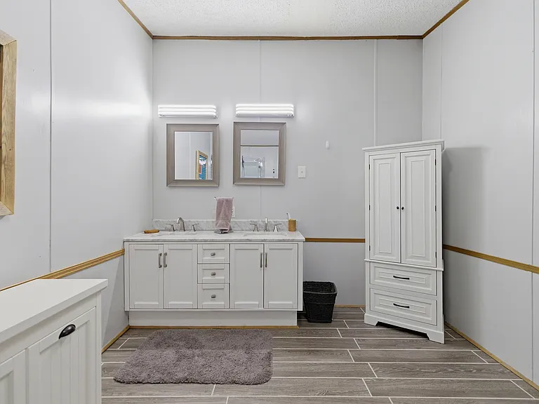 124 Woodshore Dr — Photo 15
