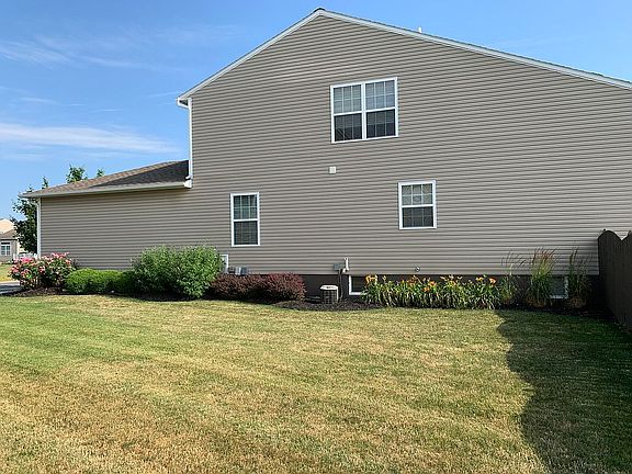 3rd image of 5107 Minuteman Ln