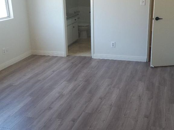 4th image of 134 N Clark Dr